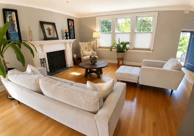 Photo 3 of Sale Pending at 7117 N Ozanam Ave, Chicago, IL 60631 | MLS# 12710855 | Listing updated on 2026-09-05