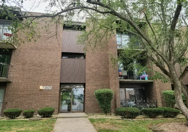 Condo for sale at 12825 S Kenneth Ave #D2, Alsip, IL 60803 | MLS# 12710882