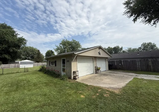2nd image of 315 N Division St, Braidwood, IL 60408 | MLS# 12710931