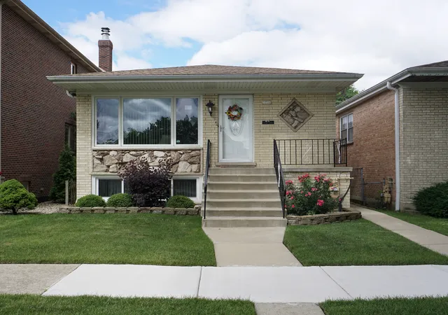 Photo 1 of Single family home for sale at 3318 N Page Ave, Chicago, IL 60634 | MLS# 12710955 | Listing updated on 2026-08-12