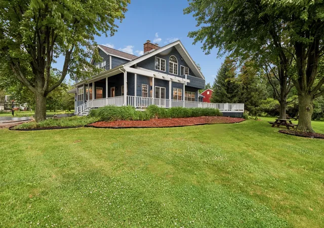 Photo 2 of Single family home for sale at 15 Winding Branch Rd, Hawthorn Woods, IL 60047 | MLS# 12710962 | Listing updated on 2026-09-13