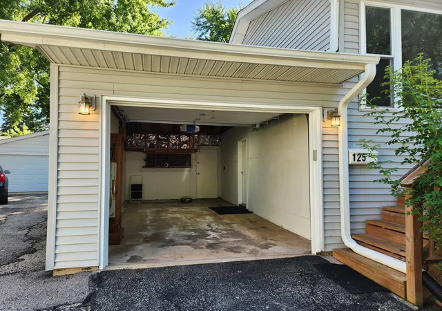 Photo 3 of Single family home for sale at (Undisclosed), Streamwood, IL 60107 | MLS# 12710981 | Listing updated on 2026-09-15