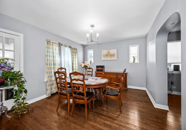 Photo 3 of Single family home for sale at 7730 S Paxton Ave, Chicago, IL 60649 | MLS# 12711040 | Listing updated on 2026-09-08