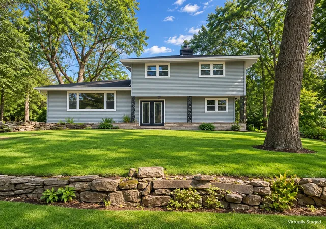 Photo 4 of Single family home for sale at 1401 Oakleaf Dr, St. Anne, IL 60964 | MLS# 12711068 | Listing updated on 2026-10-09