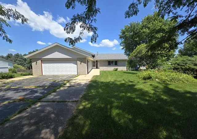 Photo 1 of Sale Pending at 6984 Squaw Prairie Rd, Belvidere, IL 61008 | MLS# 12711087 | Listing updated on 2026-07-30