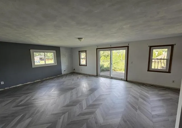 Photo 2 of Sale Pending at 6984 Squaw Prairie Rd, Belvidere, IL 61008 | MLS# 12711087 | Listing updated on 2026-07-30