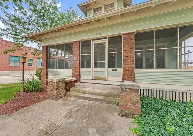 Photo 3 of Single family home for sale at 202 E Washington St, Monticello, IL 61856 | MLS# 12711090 | Listing updated on 2026-07-28