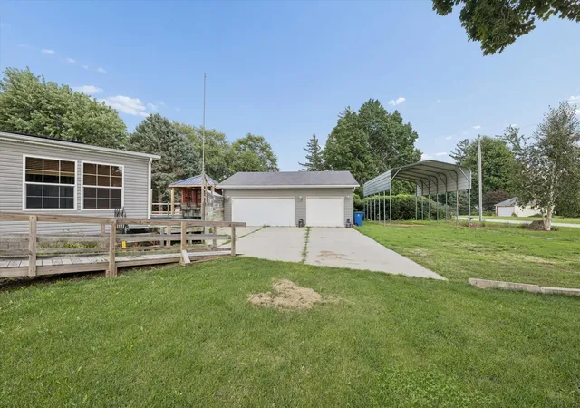 Photo 4 of Single family home for sale at 524 6th Street, Andover, IL 61233 | MLS# 12711121 | Listing updated on 2026-08-17