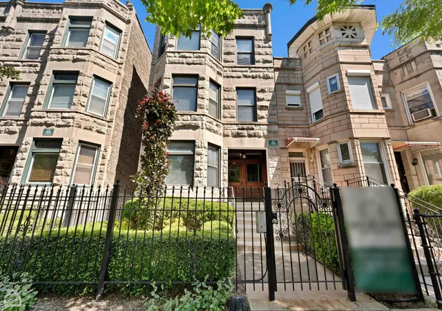 1st image of 438 E 45th Pl, Chicago, IL 60653 | MLS# 12711183