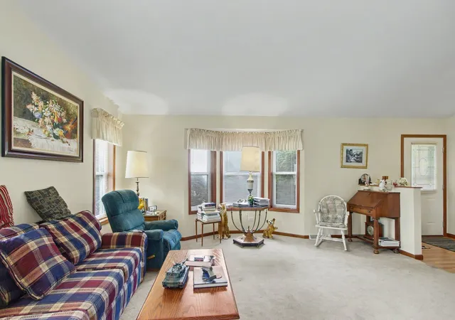 Photo 2 of Single family home for sale at 2529 Lippizan Ln, Grayslake, IL 60030 | MLS# 12711190 | Listing updated on 2026-07-29