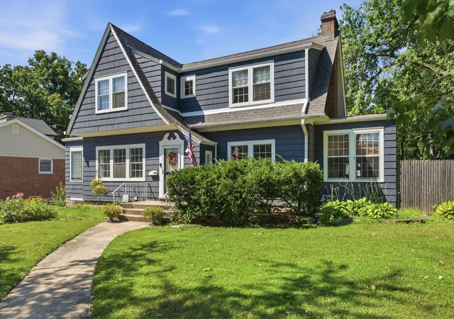 Photo 1 of Single family home for sale at 1249 Maple Ave, Downers Grove, IL 60515 | MLS# 12711221 | Listing updated on 2026-08-31