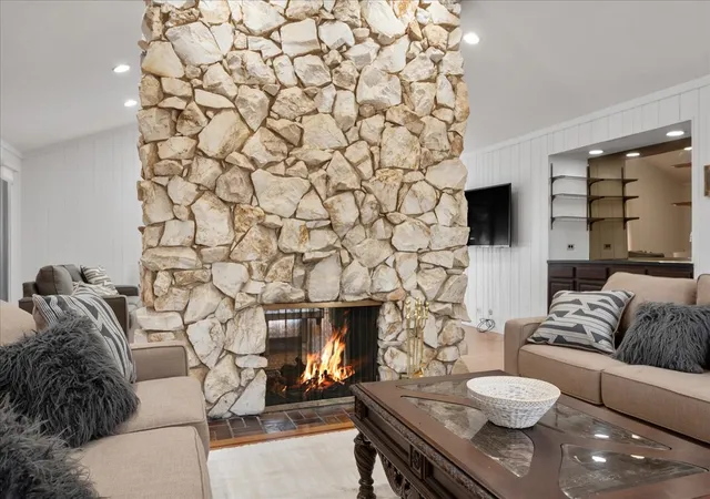 4th image of 2821 Covert Rd, Glenview, IL 60025 | MLS# 12711278