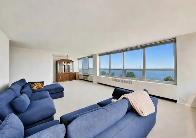 Photo 3 of Condo for sale at 4800 S Chicago Beach Dr #912S, Chicago, IL 60615 | MLS# 12711289 | Listing updated on 2026-10-11