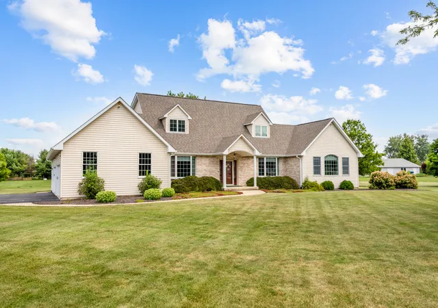 Photo 3 of Single family home for sale at 26743 S Winfield Rd, Monee, IL 60449 | MLS# 12711291 | Listing updated on 2026-08-02