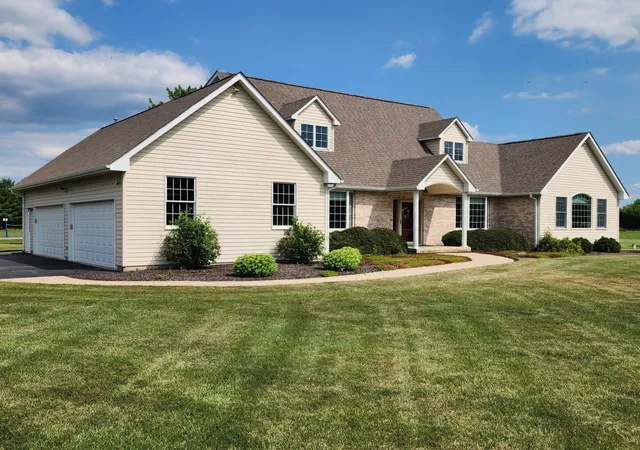 Photo 4 of Single family home for sale at 26743 S Winfield Rd, Monee, IL 60449 | MLS# 12711291 | Listing updated on 2026-08-02
