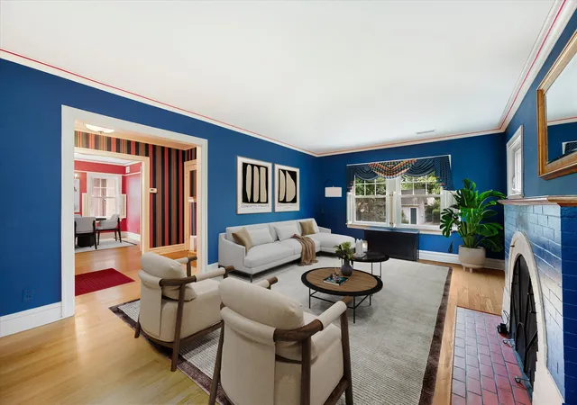 Photo 4 of Single family home for sale at 836 N Grove Ave, Oak Park, IL 60302 | MLS# 12711294 | Listing updated on 2026-09-23
