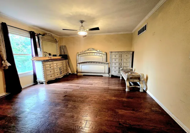 Photo 4 of Townhouse for sale at 1010 Patricia Ln, Crete, IL 60417 | MLS# 12711307 | Listing updated on 2026-09-14