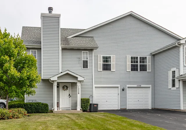 2nd image of 1228 Orleans Dr, Mundelein, IL 60060 | MLS# 12711334