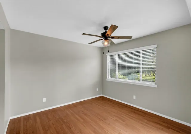 Listing Photo 5 - Condo for sale in building located at 2138 Harbortown Cir, Champaign, IL 61821 - Unit #2138