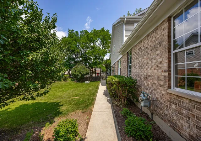Photo 3 of Condo for sale at 30 W 20th Street #0, Lombard, IL 60148 | MLS# 12711403 | Listing updated on 2026-10-07