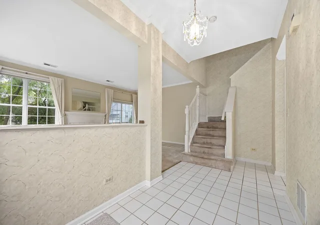 Photo 4 of Condo for sale at 30 W 20th Street #0, Lombard, IL 60148 | MLS# 12711403 | Listing updated on 2026-10-07