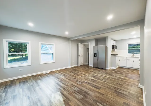 2nd image of 814 Caton St, Ottawa, IL 61350 | MLS# 12711466