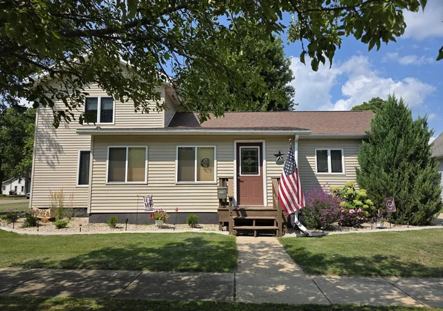 2nd image of 312 W 6th St, Prophetstown, IL 61277 | MLS# 12711538