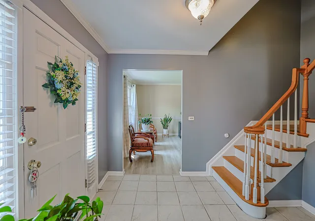 Photo 3 of Single family home for sale at 6104 Westgate Ct, Woodridge, IL 60517 | MLS# 12711572 | Listing updated on 2026-09-26