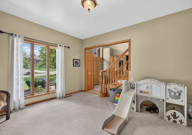 Photo 4 of Single family home for sale at 307 Kain St, Ottawa, IL 61350 | MLS# 12711607 | Listing updated on 2026-10-07