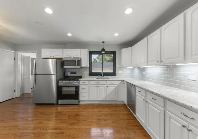Photo 2 of Sale Pending at 307 S Pierce Ave, Wheaton, IL 60187 | MLS# 12711715 | Listing updated on 2026-08-29