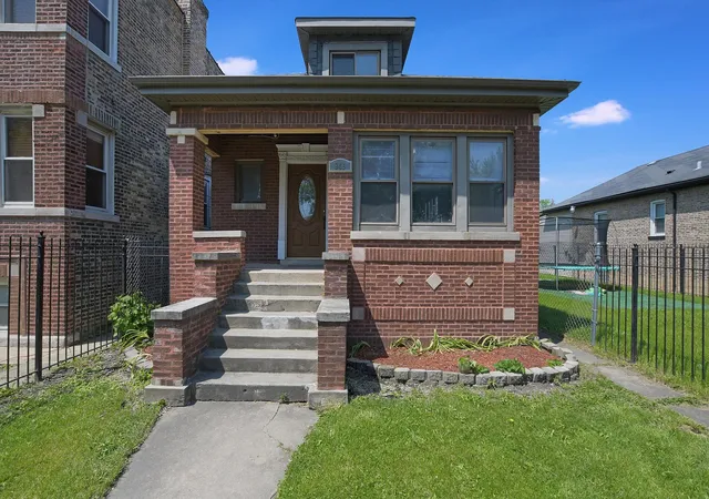 Photo 1 of Single family home for sale at 946 N Homan Ave, Chicago, IL 60651 | MLS# 12711769 | Listing updated on 2026-08-25