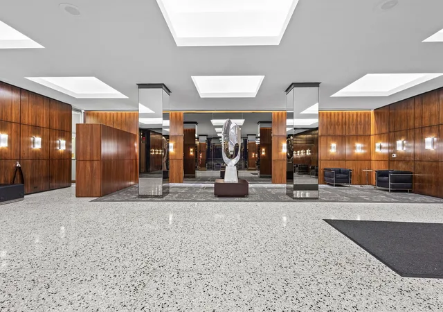 3rd image of 535 N Michigan Ave, Chicago, IL 60611