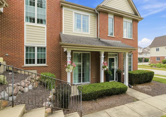 1st image of 10634 Gabrielle Ln, Orland Park, IL 60462 | MLS# 12711808