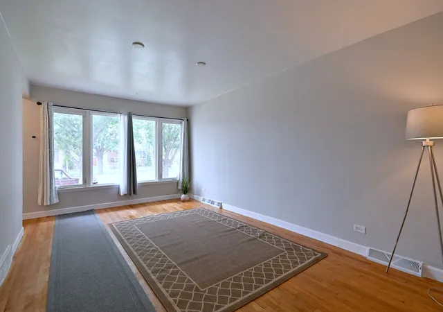 Photo 2 of Single family home for sale at 11121 S Ewing Ave, Chicago, IL 60617 | MLS# 12711861 | Listing updated on 2026-09-24