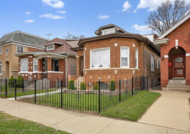 Photo 3 of Single family home for sale at 8132 S Paxton Ave, Chicago, IL 60617 | MLS# 12711878 | Listing updated on 2026-08-17