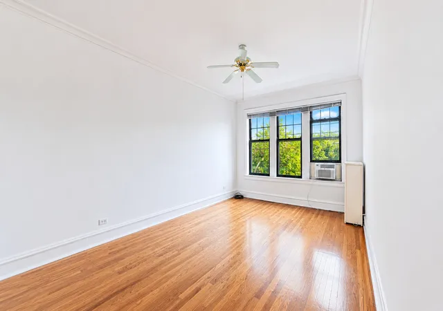 3rd image of 2208 W Winnemac Ave, Chicago, IL 60625