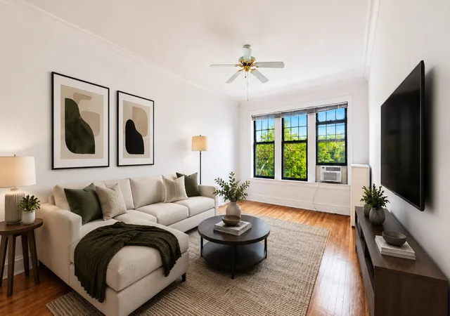 4th image of 2208 W Winnemac Ave, Chicago, IL 60625