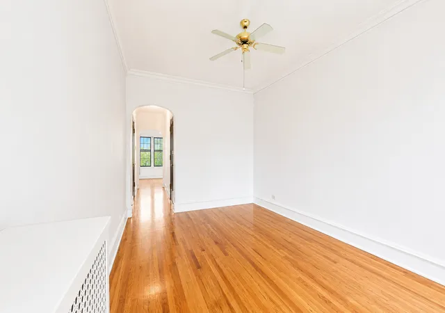 5th image of 2208 W Winnemac Ave, Chicago, IL 60625