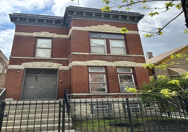 1st image of 3027 W Flournoy St, Chicago, IL 60612 | MLS# 12711992