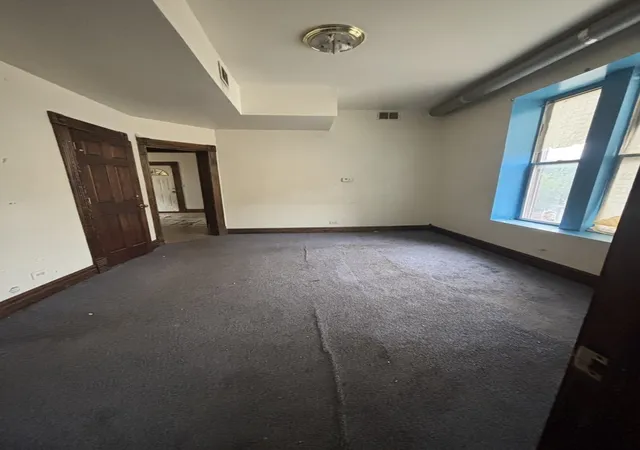 Photo 3 of House for sale at 3027 W Flournoy St, Chicago, IL 60612 | MLS# 12711992 | Listing updated on 2026-07-27