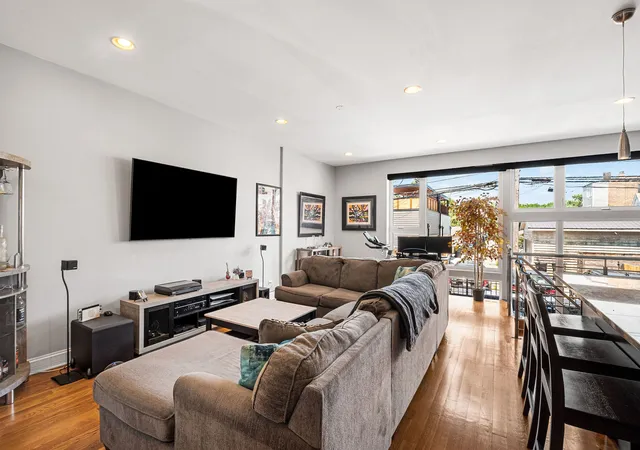Photo 4 of Condo for sale at 3312 W Diversey Ave #1N, Chicago, IL 60647 | MLS# 12711999 | Listing updated on 2026-09-30