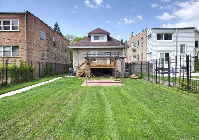 Photo 2 of Single family home for sale at 10215 S Charles St, Chicago, IL 60643 | MLS# 12712032 | Listing updated on 2026-07-27