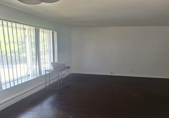 4th image of 3408 Warren Ave, Bellwood, IL 60104 | MLS# 12712144