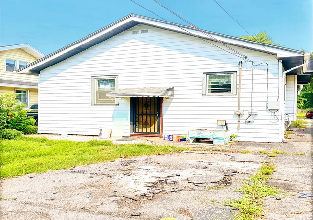2nd image of 650 Forsythe Ave, Calumet City, IL 60409 | MLS# 12712149
