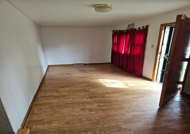 Photo 3 of Single family home for sale at 650 Forsythe Ave, Calumet City, IL 60409 | MLS# 12712149 | Listing updated on 2026-09-27