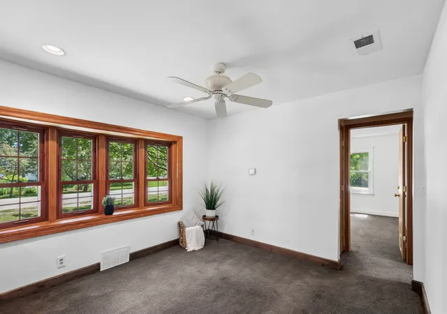 Photo 2 of Single family home for sale at 33320 N Sunset Ave, Grayslake, IL 60030 | MLS# 12712178 | Listing updated on 2026-09-06