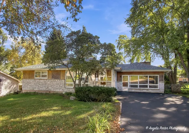 Photo 2 of Single family home for sale at 1401 Channel Beach Ave, Johnsburg, IL 60051 | MLS# 12712183 | Listing updated on 2026-10-07