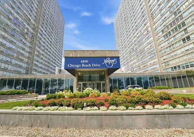 Photo 3 of Condo for sale at 4800 S Chicago Beach Dr #1503S, Chicago, IL 60615 | MLS# 12712232 | Listing updated on 2026-09-12
