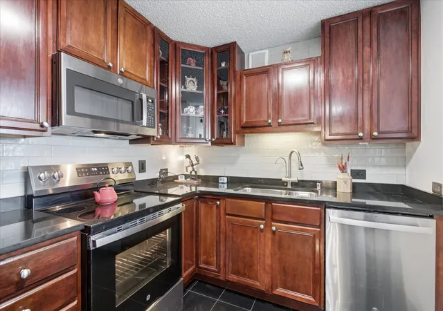 3rd image of 33 W Delaware Pl #22H, Chicago, IL 60610 | MLS# 12712244