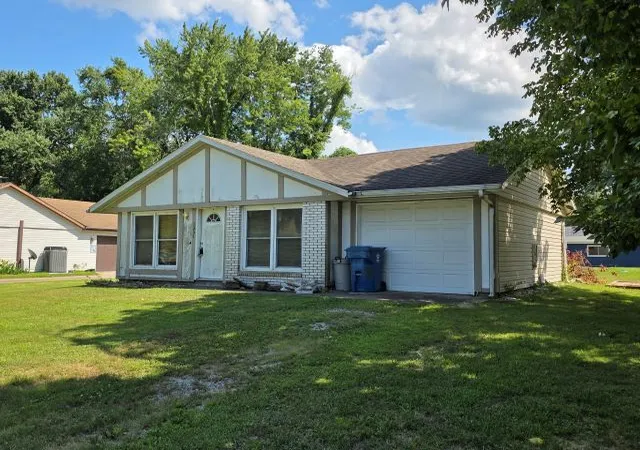 Photo 2 of Single family home for sale at 1351 Madira Way, Carbondale, IL 62901 | MLS# 12712356 | Listing updated on 2026-09-13